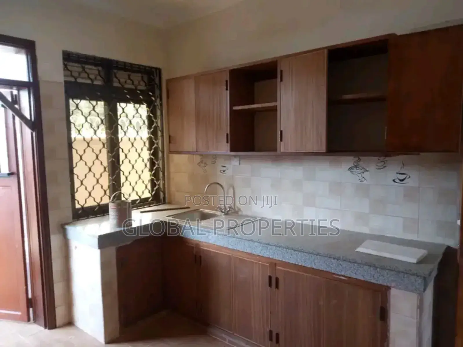 2bdrm Bungalow in Bweyogerere Buuto, Central Division for rent