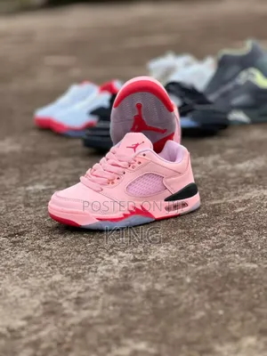 Iconic Kids Sneakers. Kids Jordans