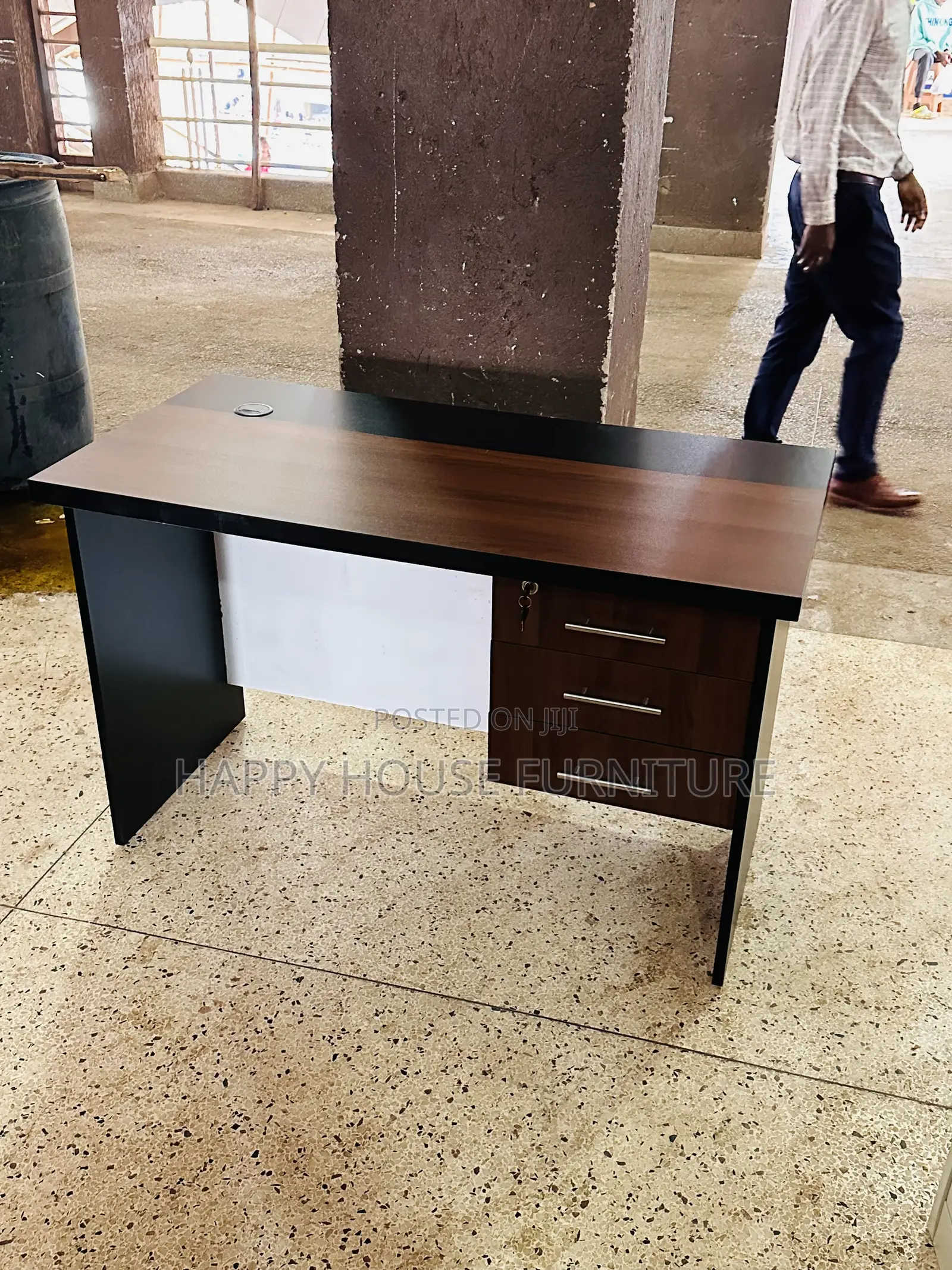 OFFICE DESK ( 120cm) White Face