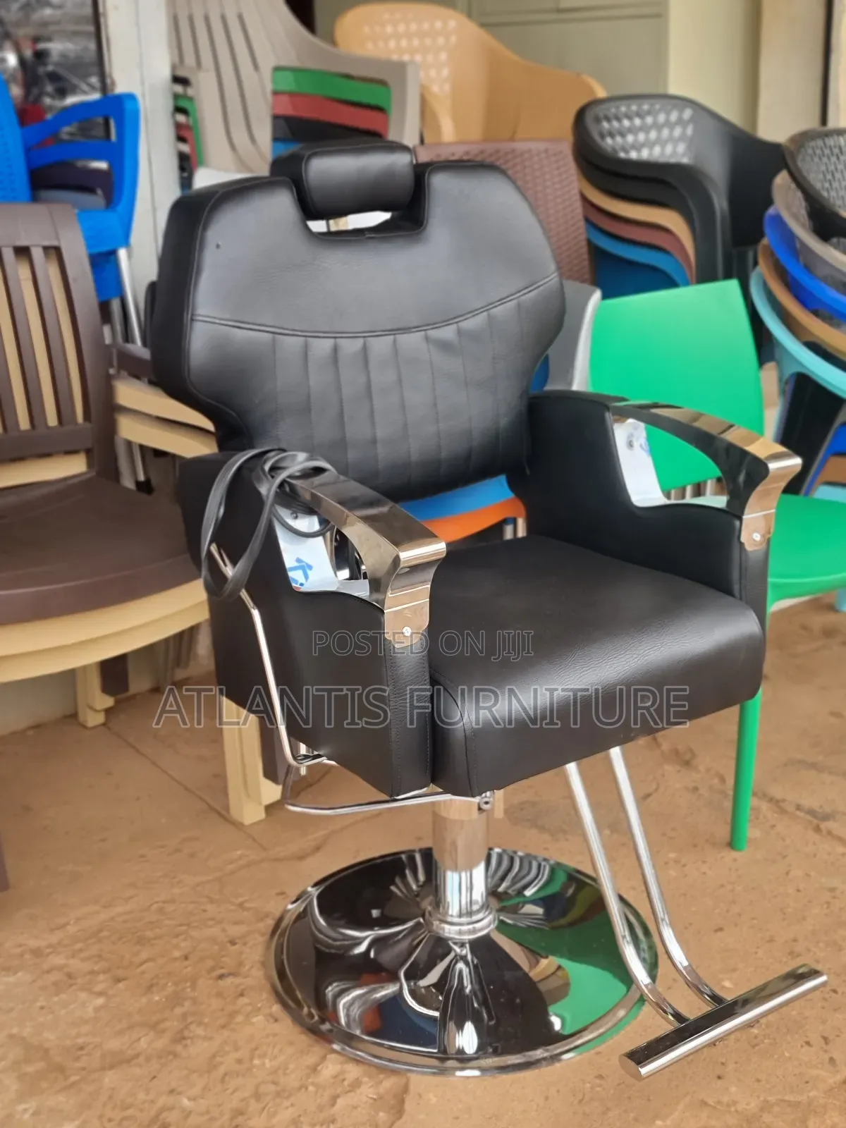 Reclining Barber Chairs