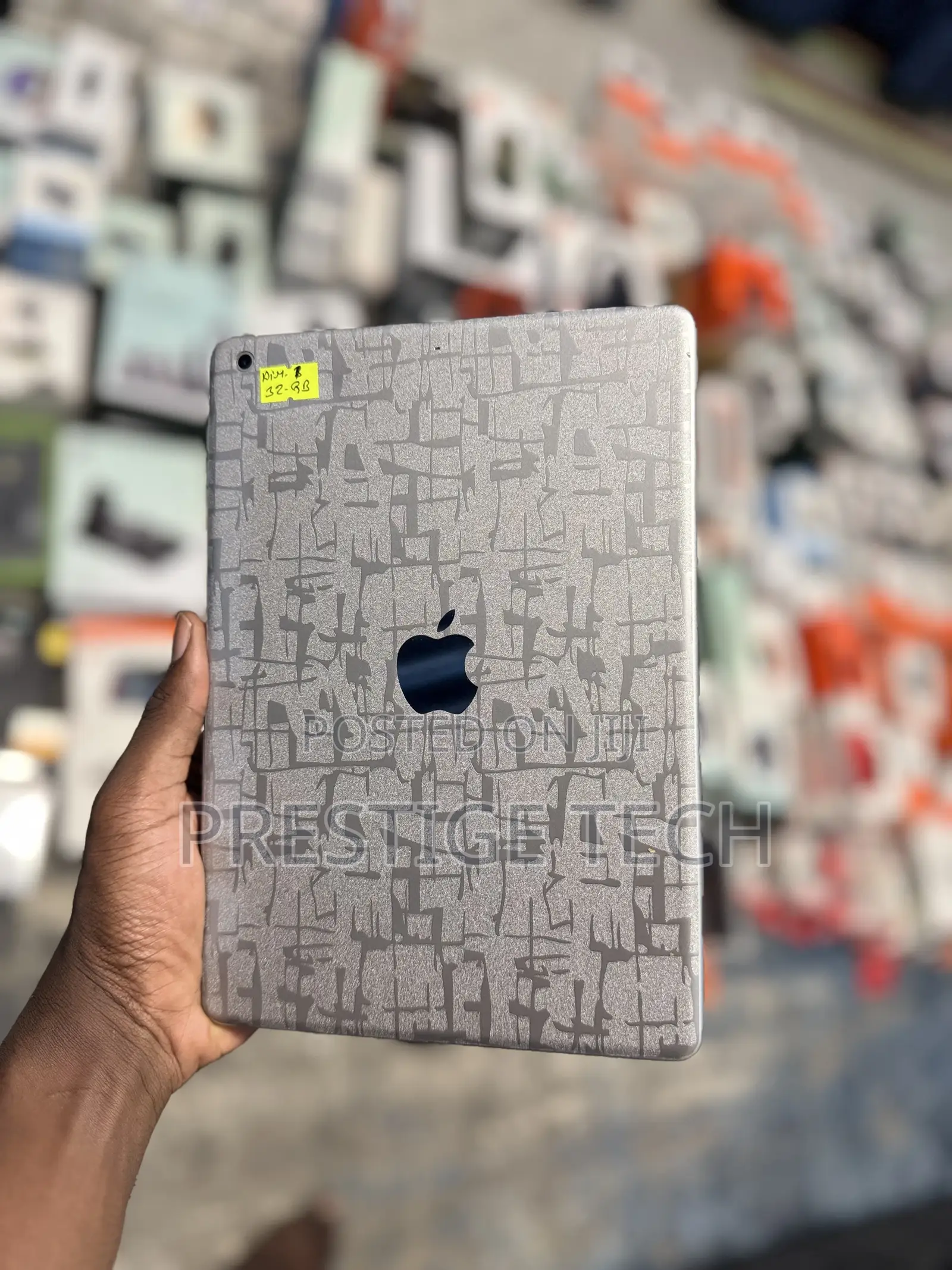 Apple iPad Air 32 GB Gray