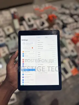 Apple iPad 10.2 (2021) 32 GB Gray