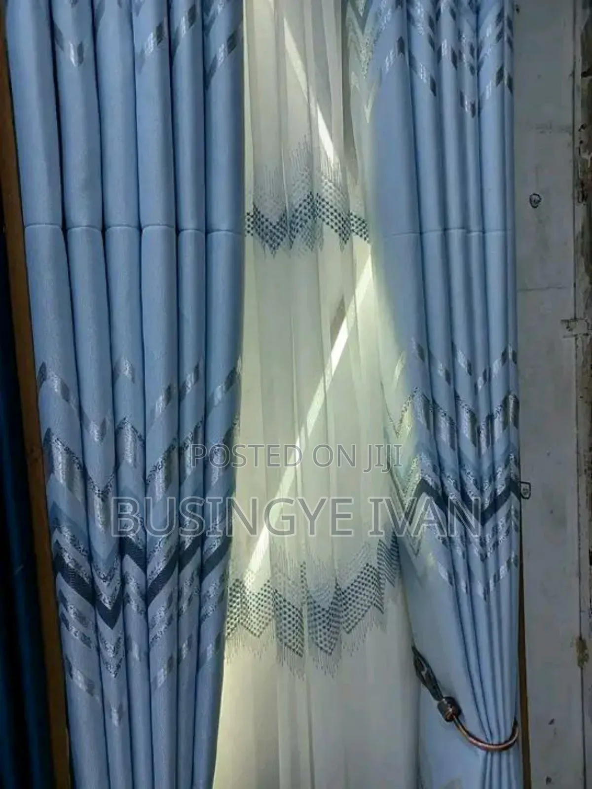 Curtains Class With Matrix Interiors