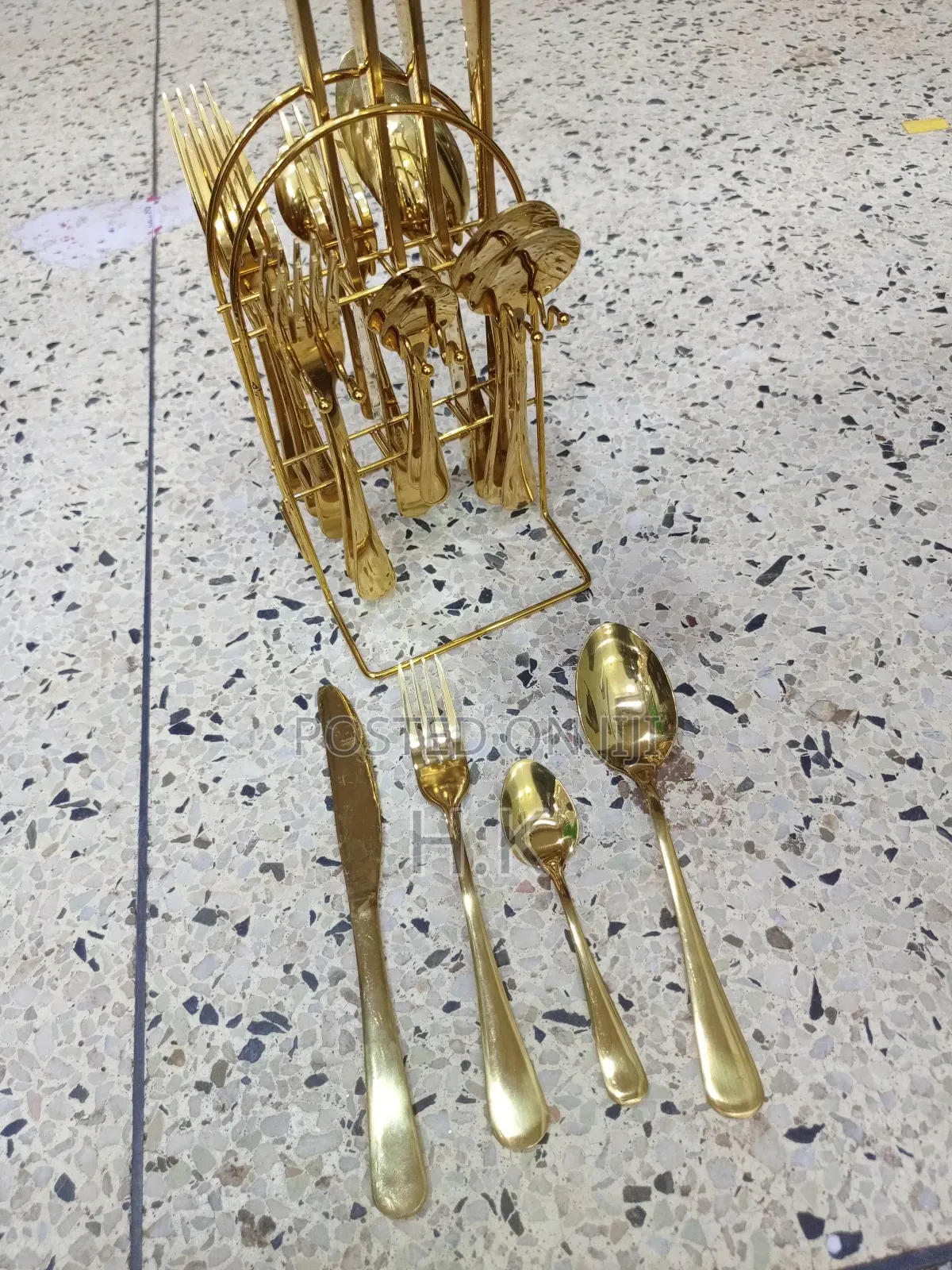 25pcs of Golden Cutlery Set