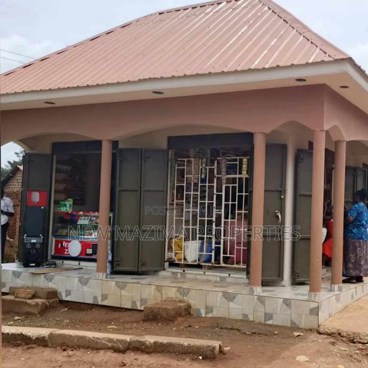 Very Busy Three Commercial Single Shops on Quicksale Bulenga