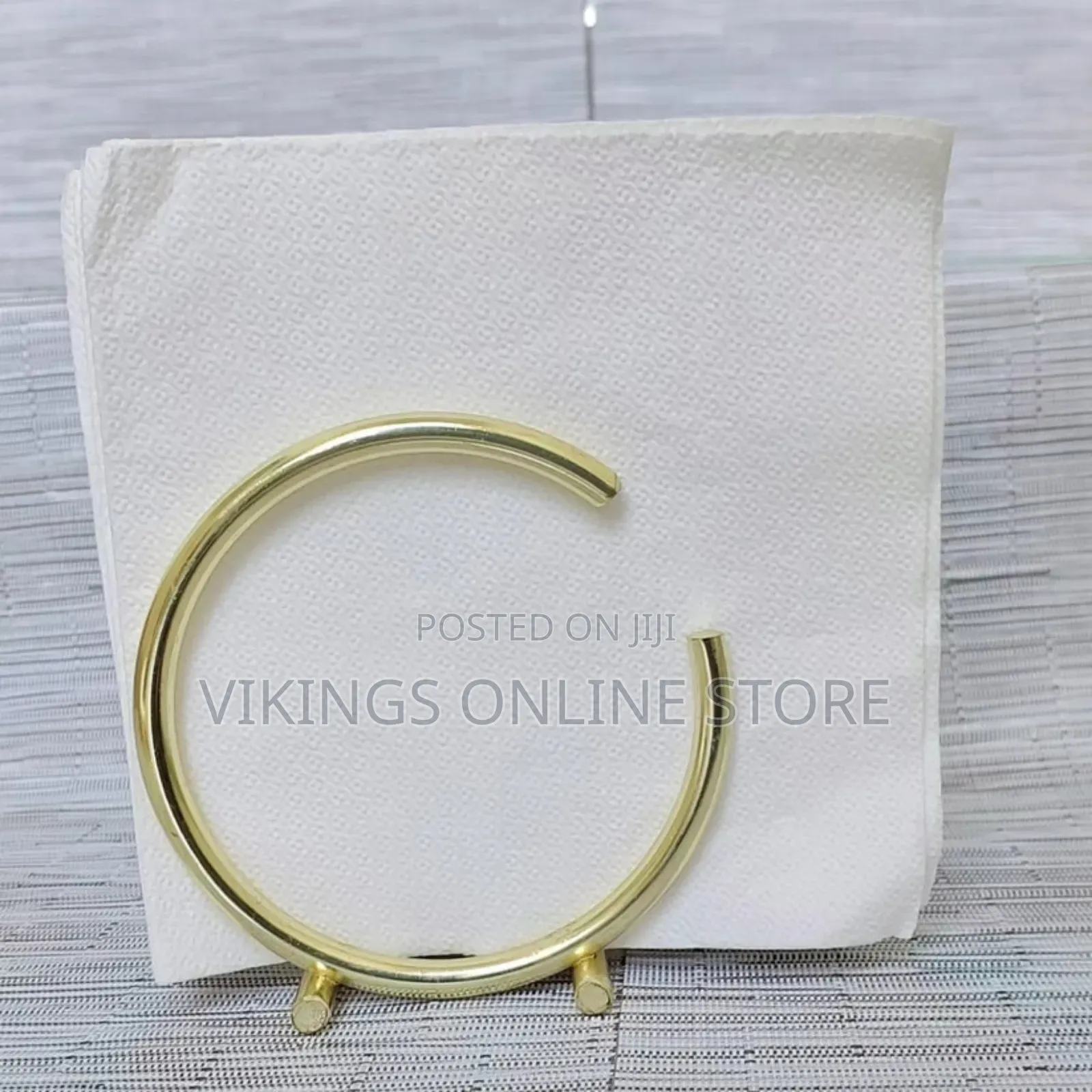 C Shaped Metallic Serviette Holder