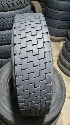 9.5r17.5 Second Hand Tyres