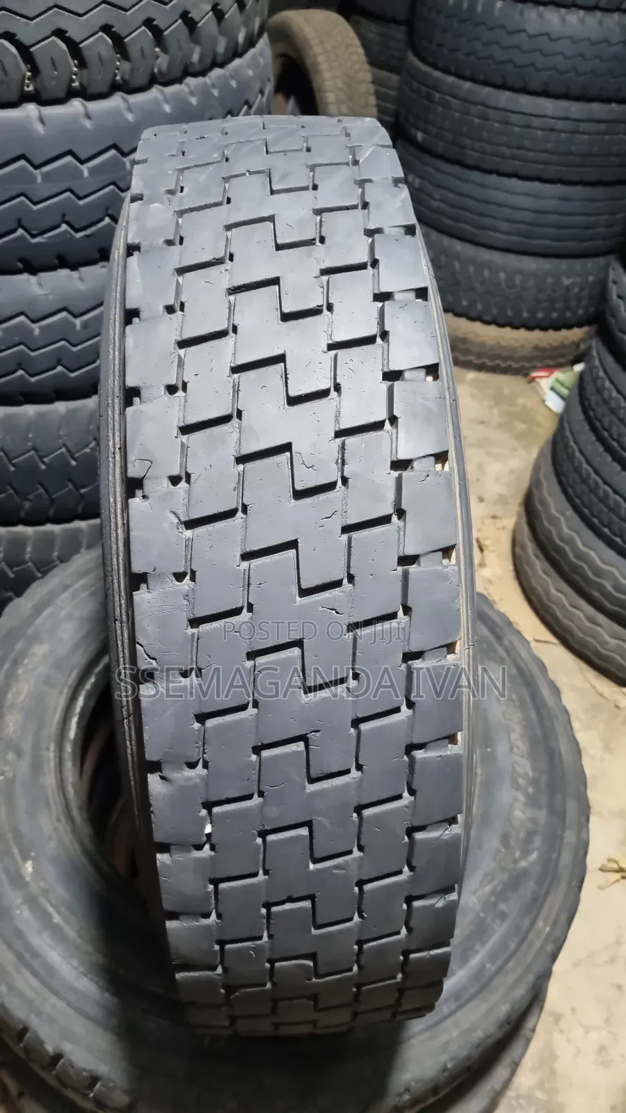9.5r17.5 Second Hand Tyres