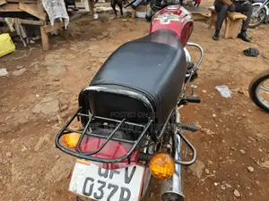 Bajaj Boxer 2018 Red