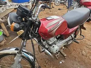 Bajaj Boxer 2024 Red