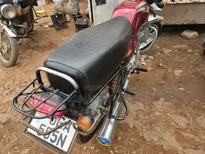 Bajaj Boxer 2024 Red
