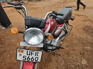 TVS HLX 125 2022 Red