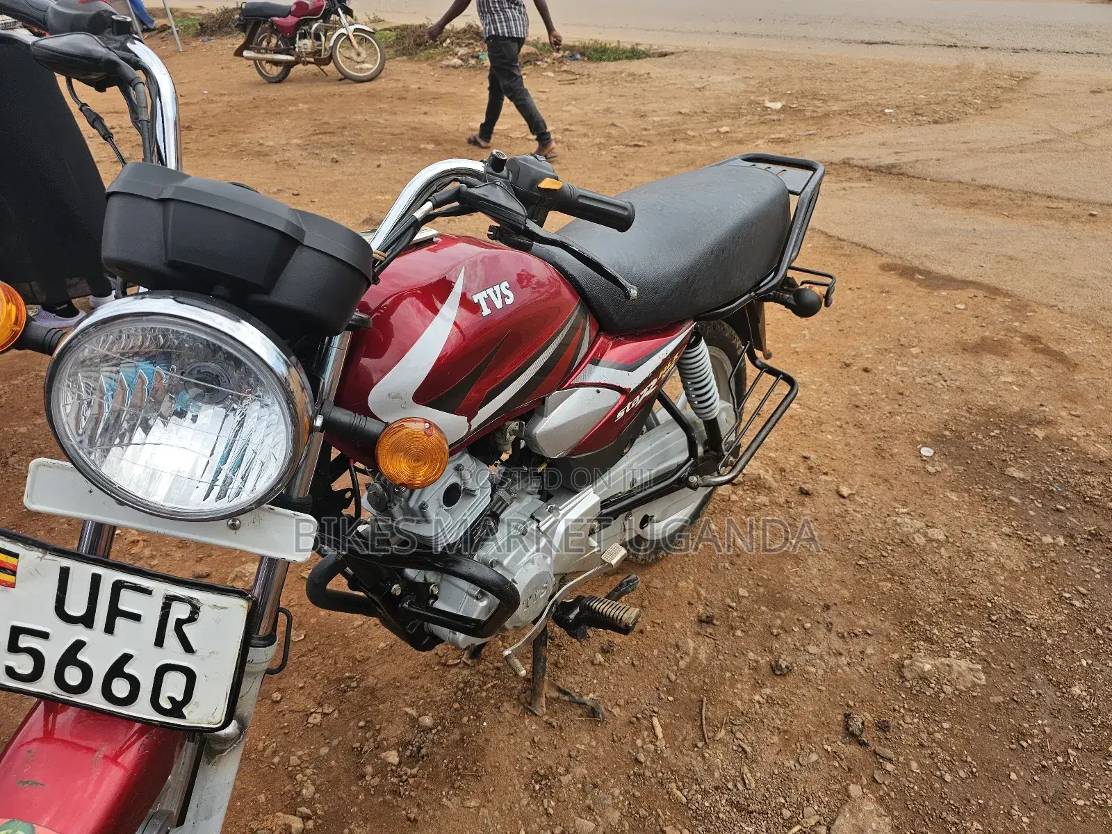 TVS HLX 125 2022 Red
