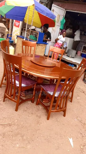 6seater Round Dinning Table