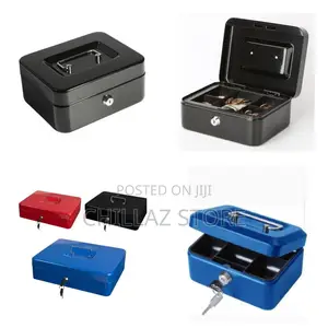 Portable Mini Cash Box With Key.