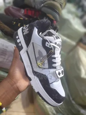 Authentic Louise Vuitton Trainer Shoes