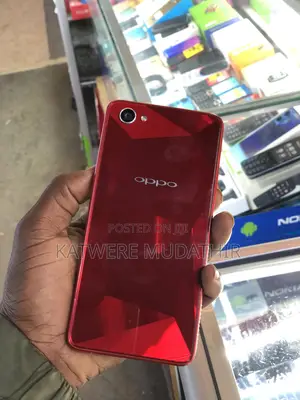 Oppo F7 128 GB Red
