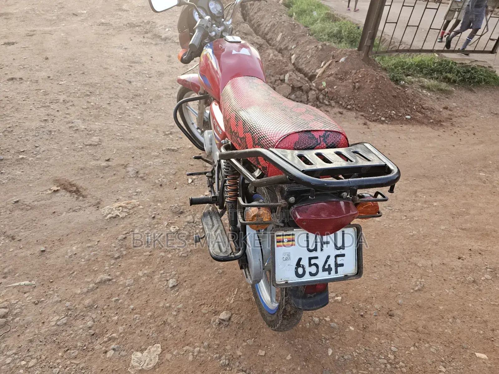 Bajaj CT 110X 2023 Red