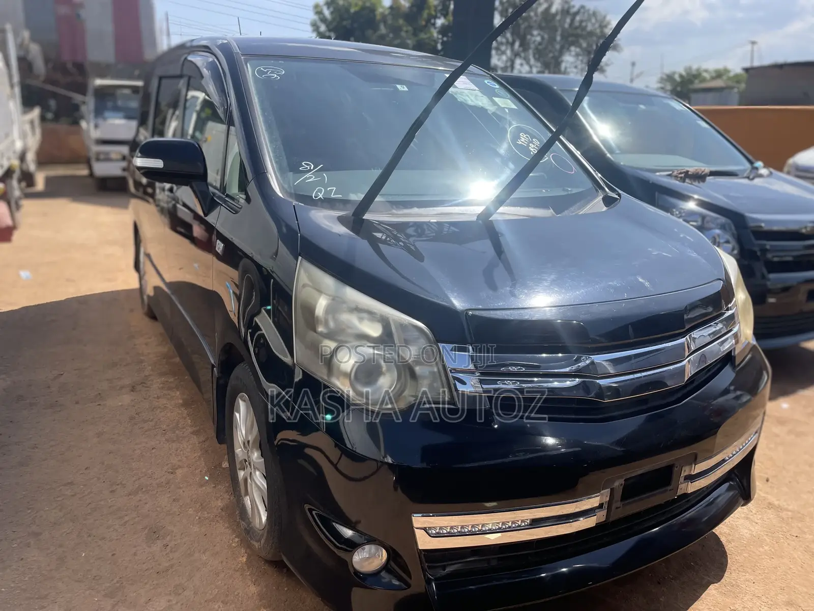 Toyota Noah 2011 Black
