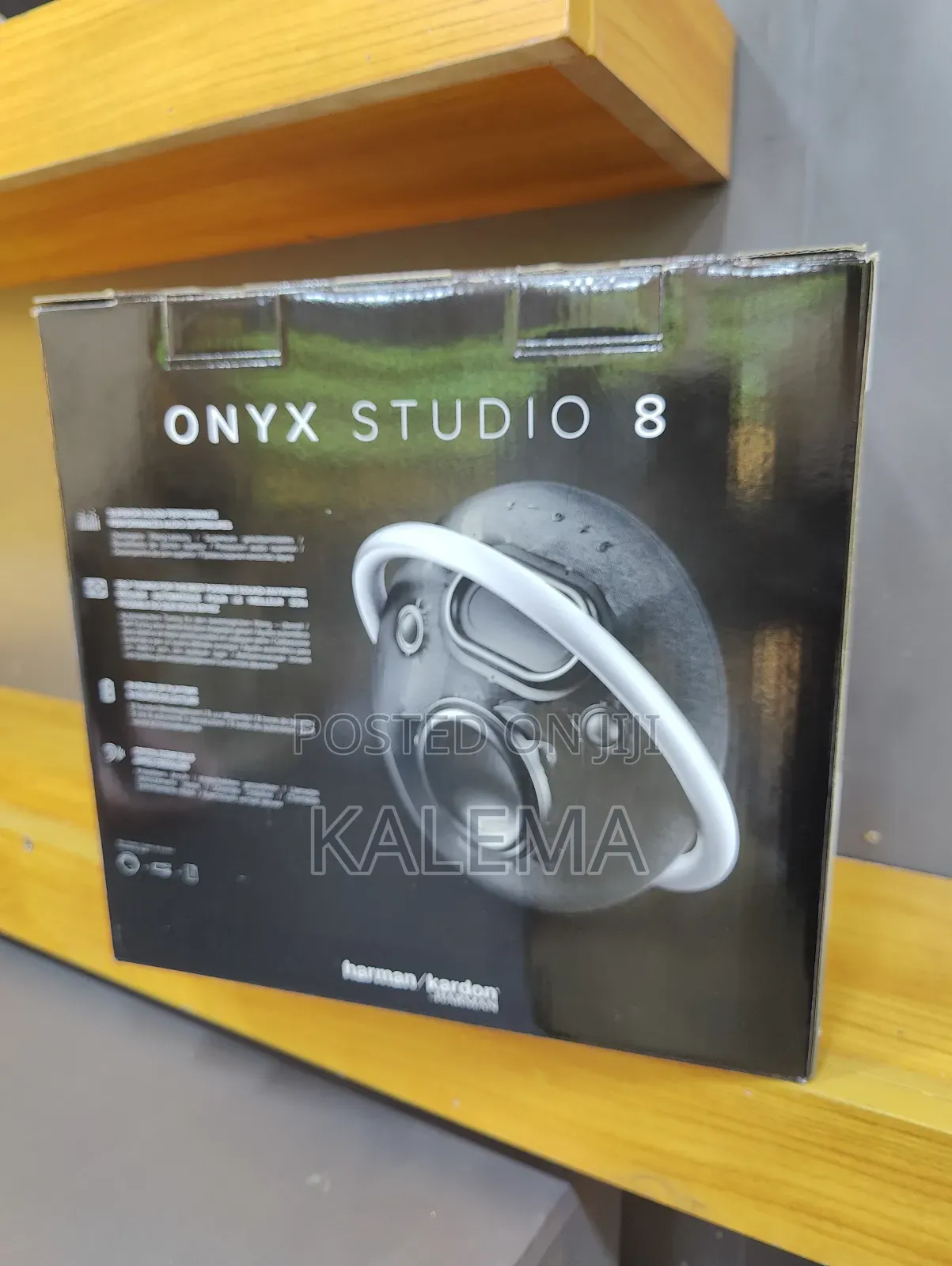 Studio 8 Onyx Studio 8