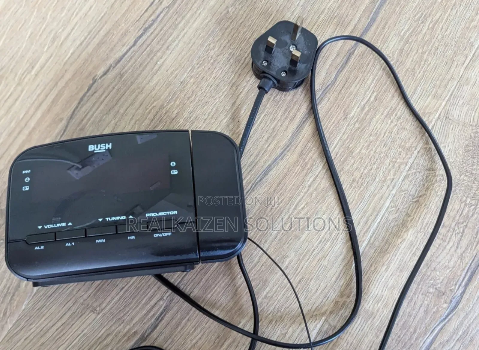 UK BUSH Alarm Clock Digital Radio With Time Projection