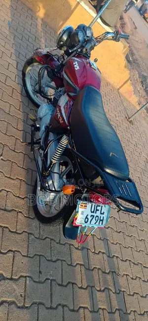 TVS HLX 125 2022 Red