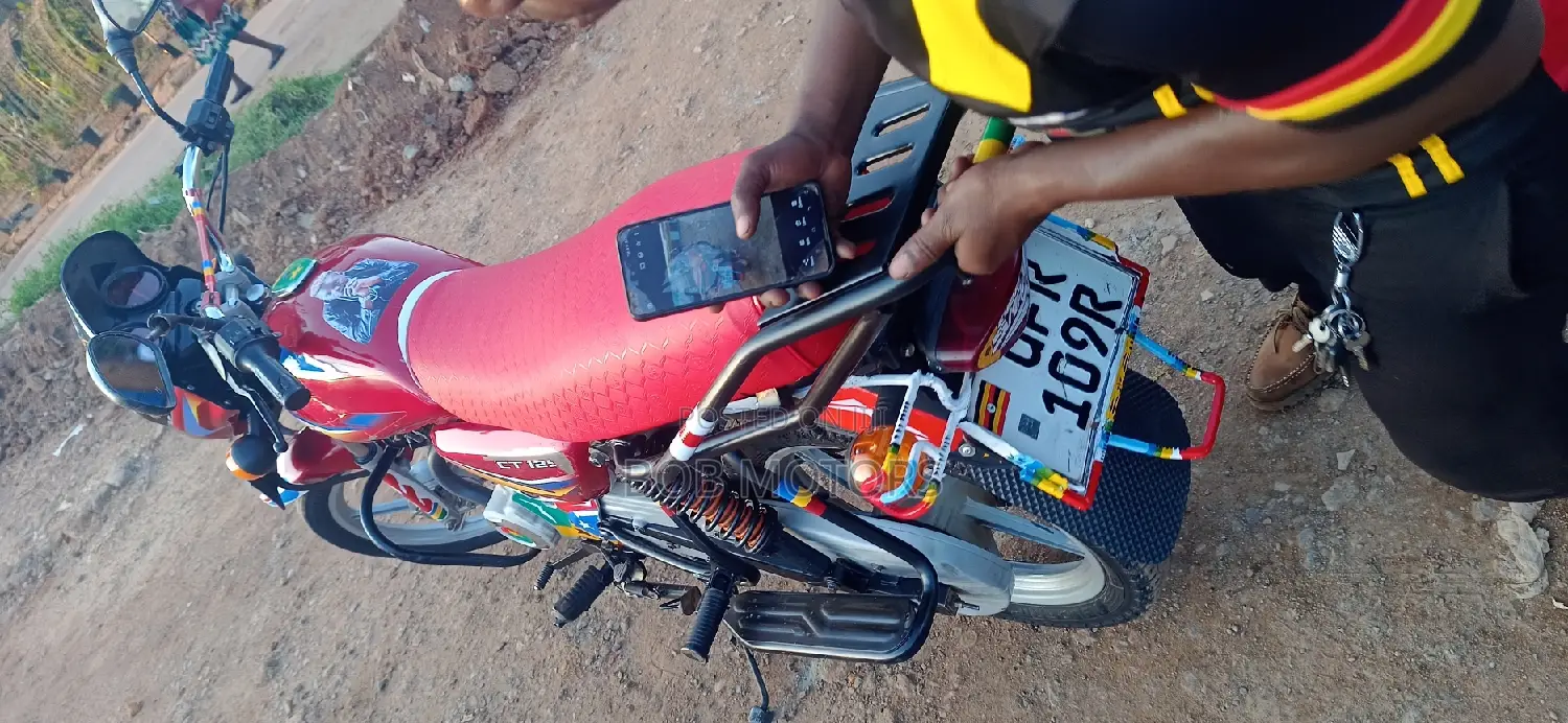 Bajaj CT 110X 2023 Red