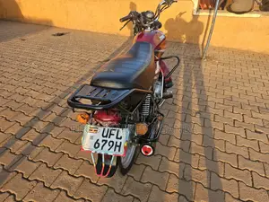 TVS HLX 125 2022 Red