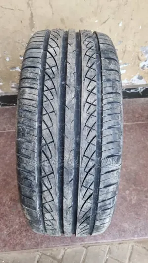 245/45r19 Gt Radial Champiro Made in Indonesia