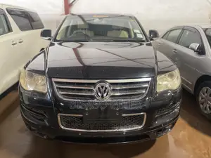 Volkswagen Touareg 2010 Black