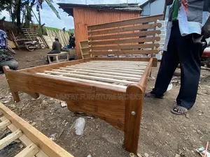 Solid Mugavu Dutch Bed