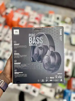 JBL Tune 720bt Headphones