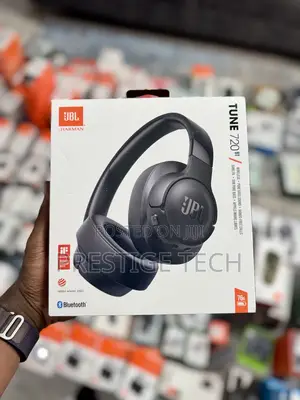 JBL Tune 720bt Headphones