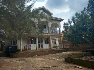 Furnished 5bdrm Duplex in Kira for sale
