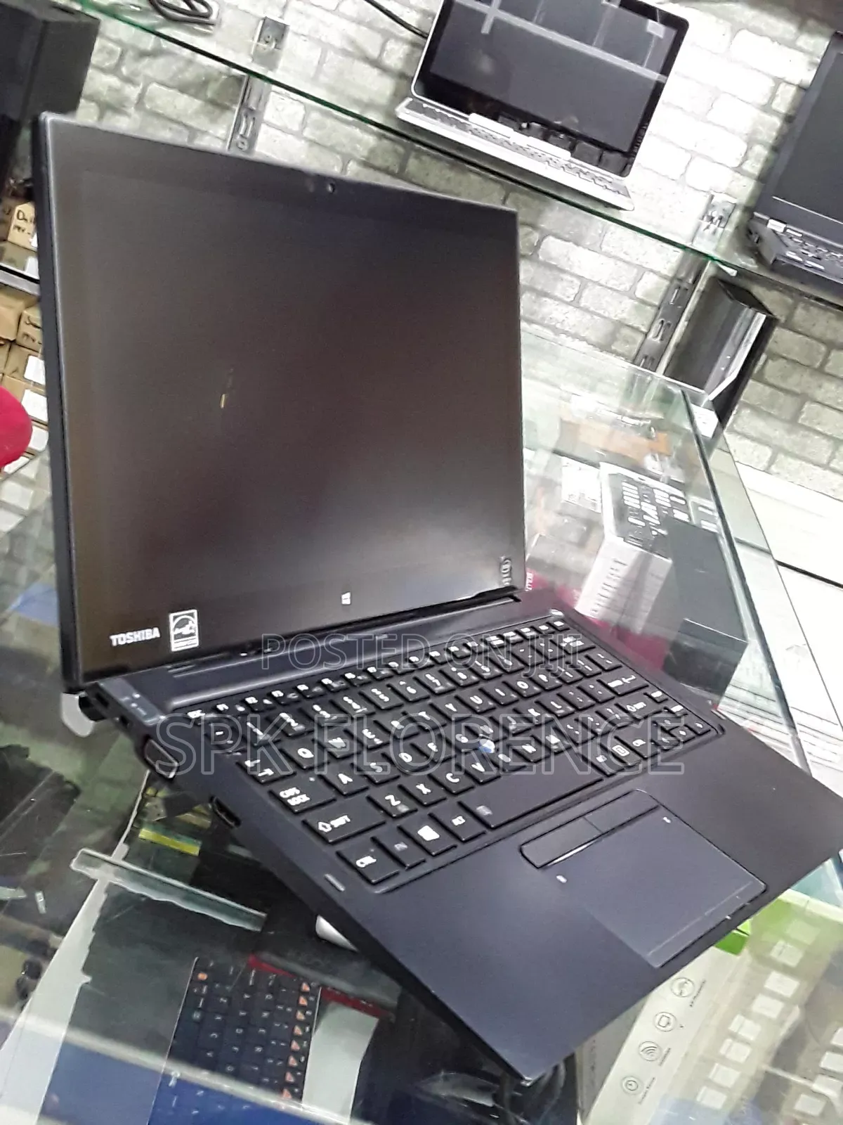 Laptop Toshiba 4GB Intel Core M SSD 128GB