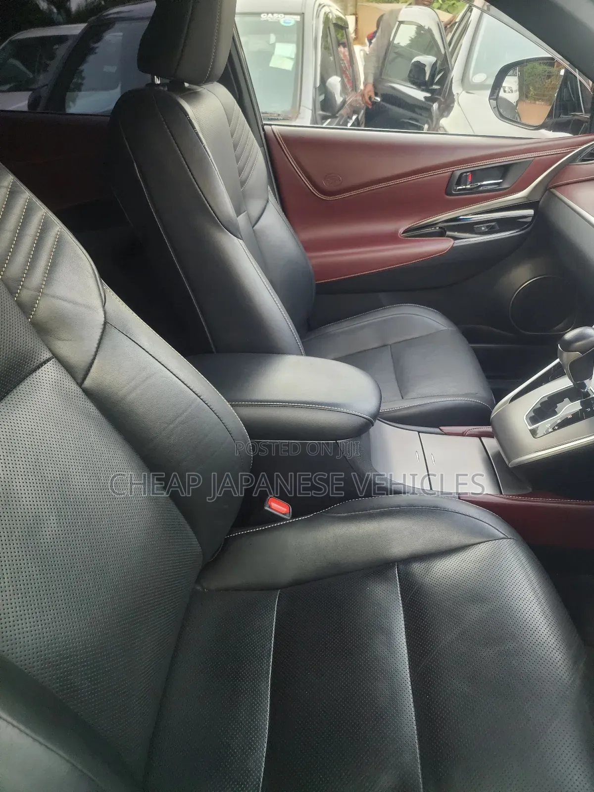 Toyota Harrier 2.0 2017 Black