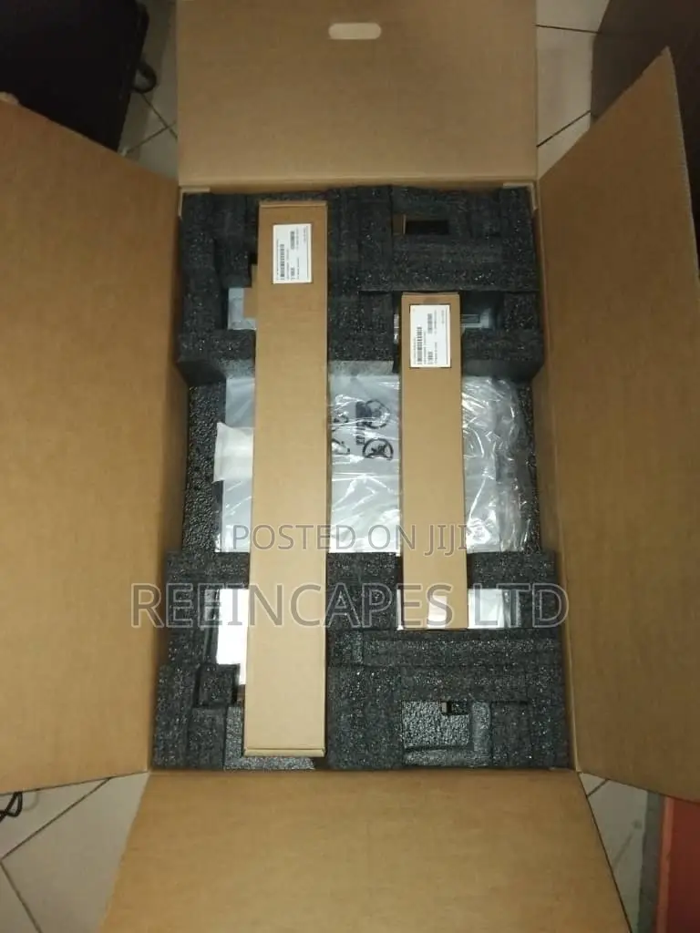 New Server HP ProLiant DL380 Gen10 32GB Intel Xeon HDD 1T
