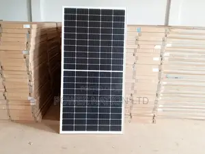 450w Solar Panel Charging Off Grid