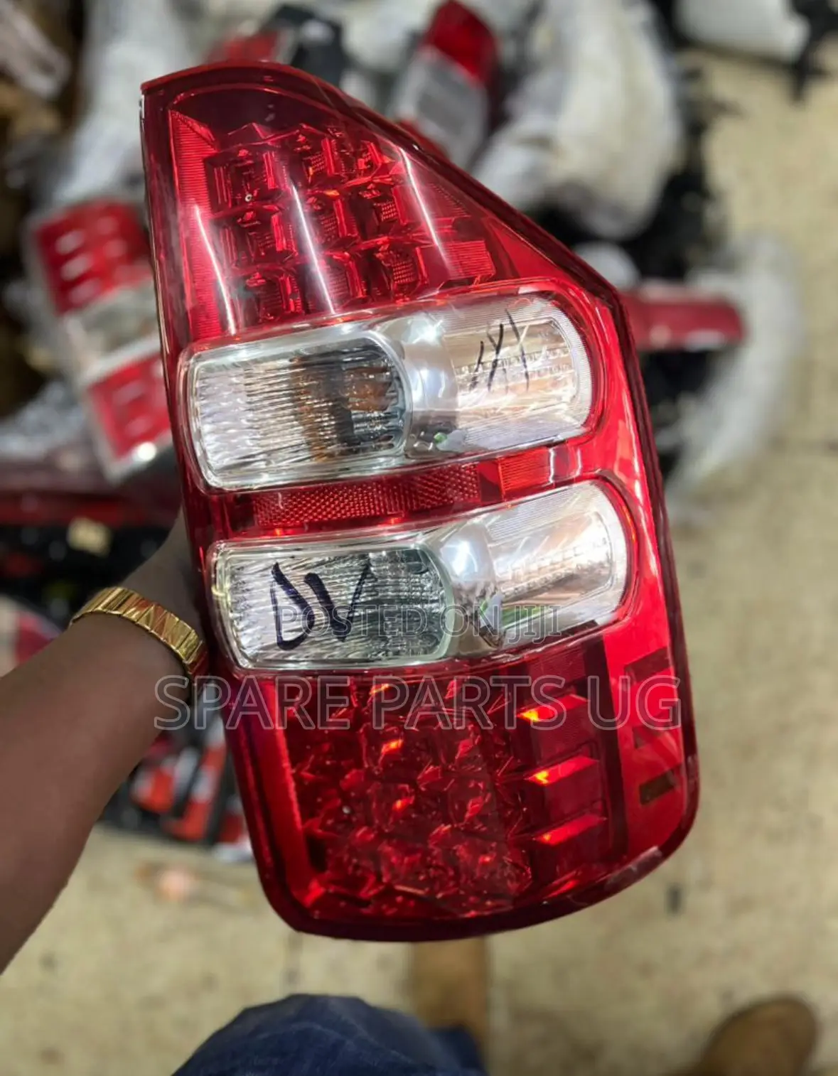Noah 2010 - 2015 Rearlamp