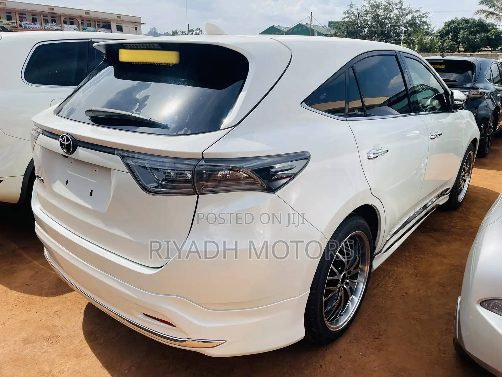 Toyota Harrier 2.0 2016 White