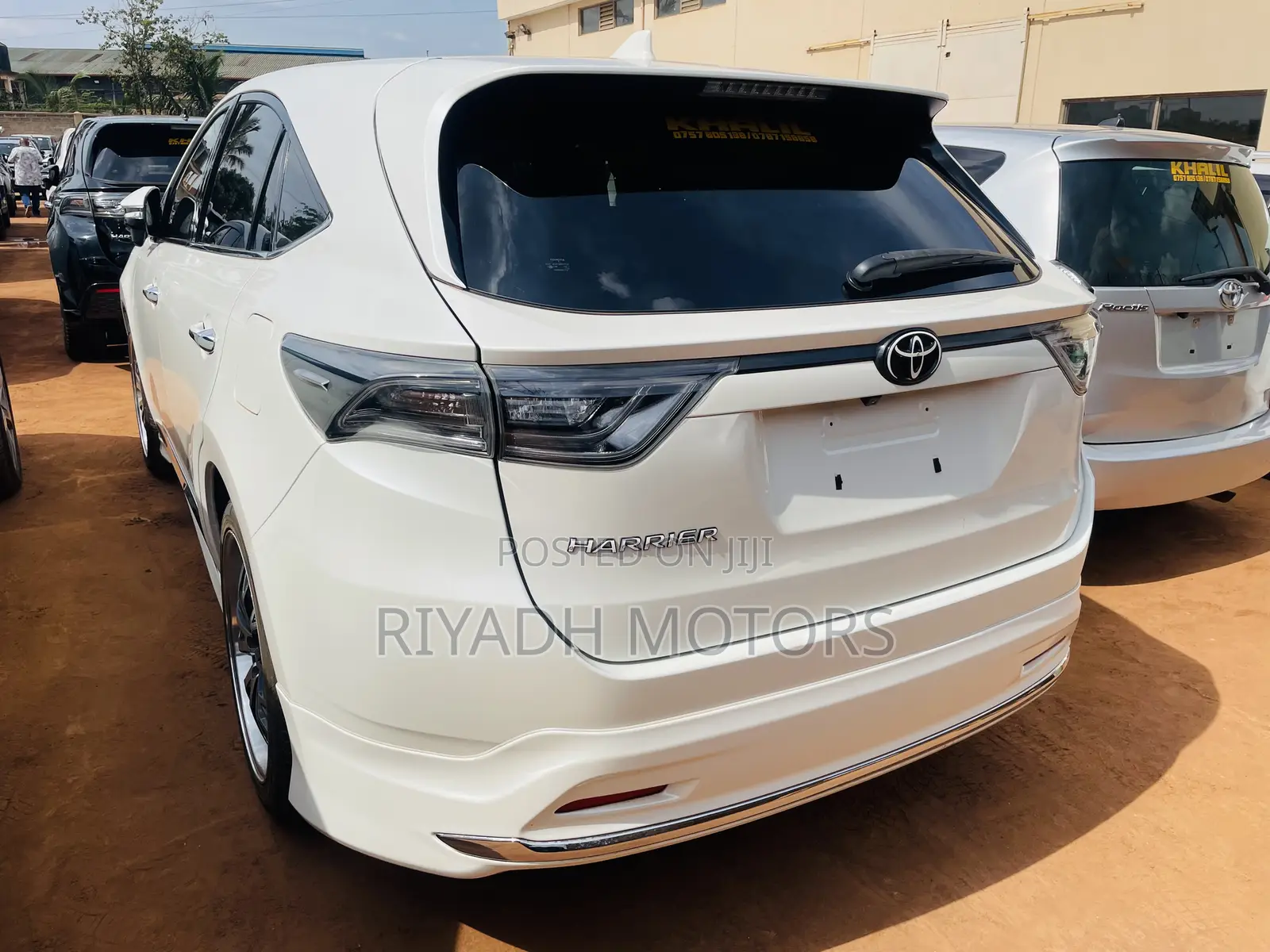 Toyota Harrier 2.0 2016 White