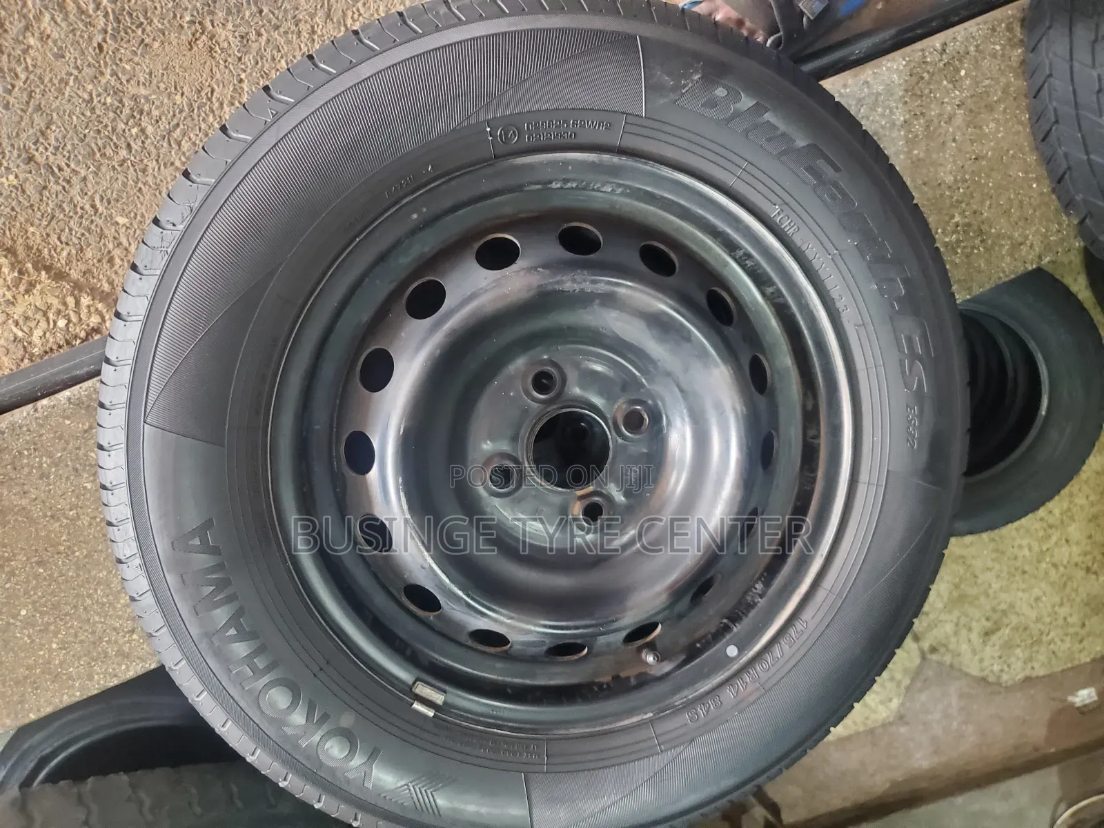 Rims and Tyres Available in Different Sizes