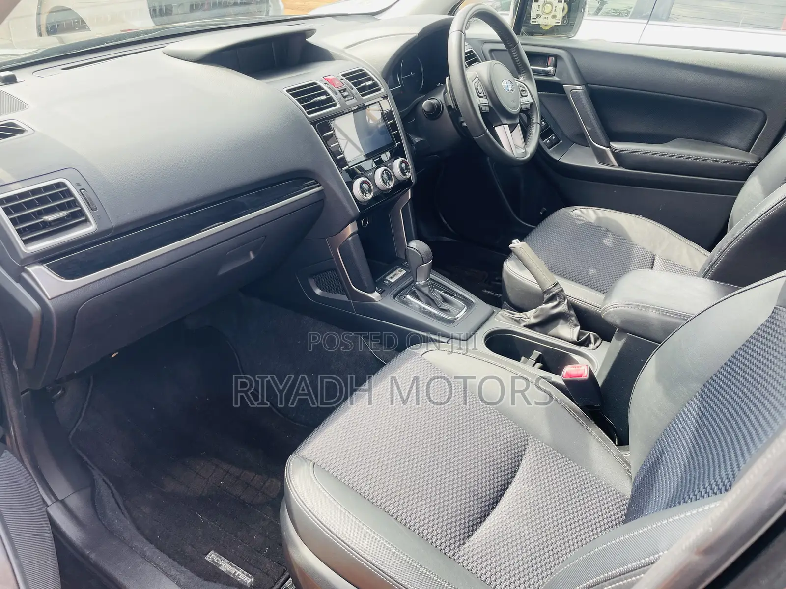 Subaru Forester 2016 Black