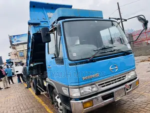 Hino Dumper 6gears