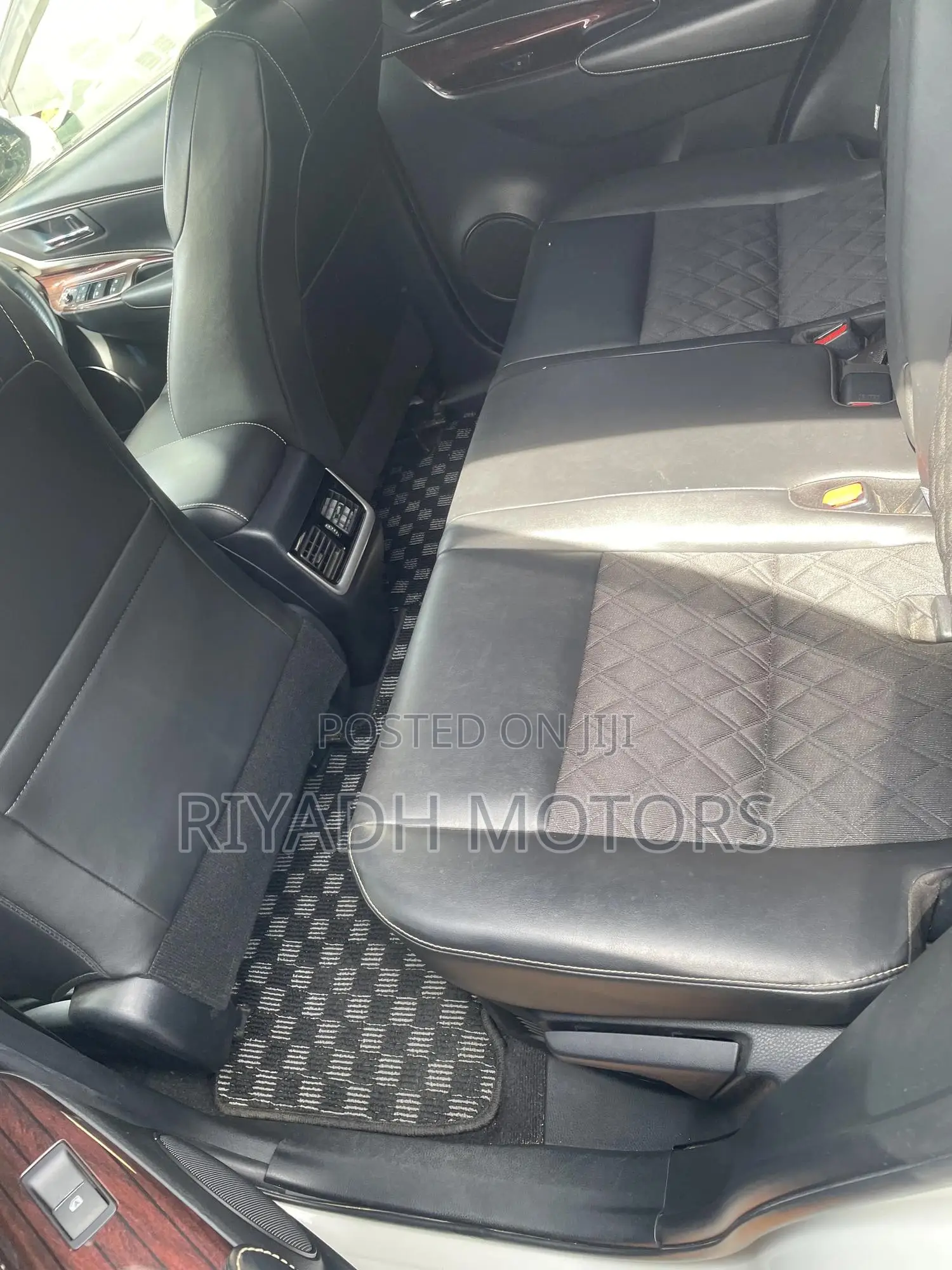 Toyota Harrier 2.0 2016 White