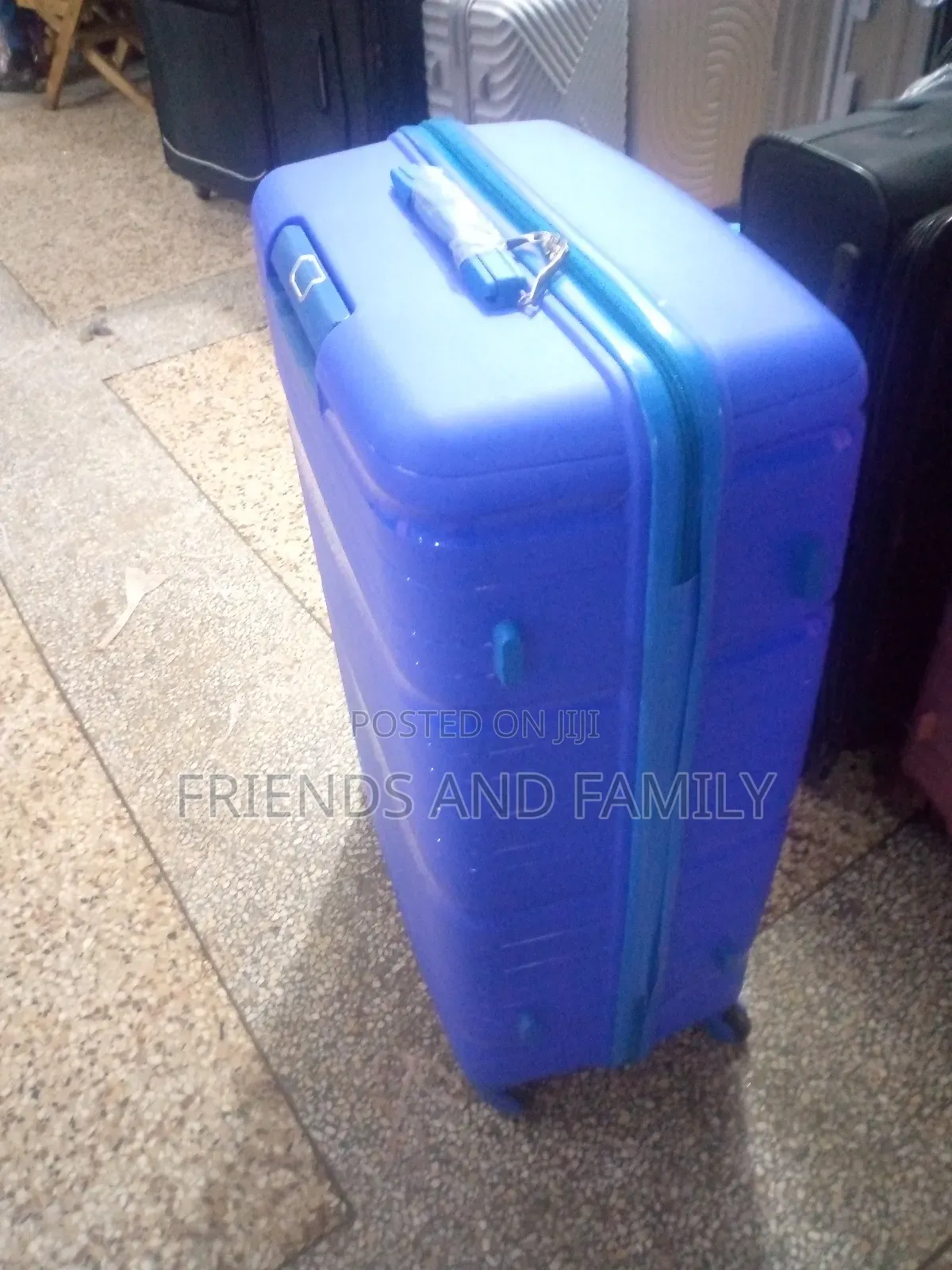 Nice Suit Case Bag Medium Size
