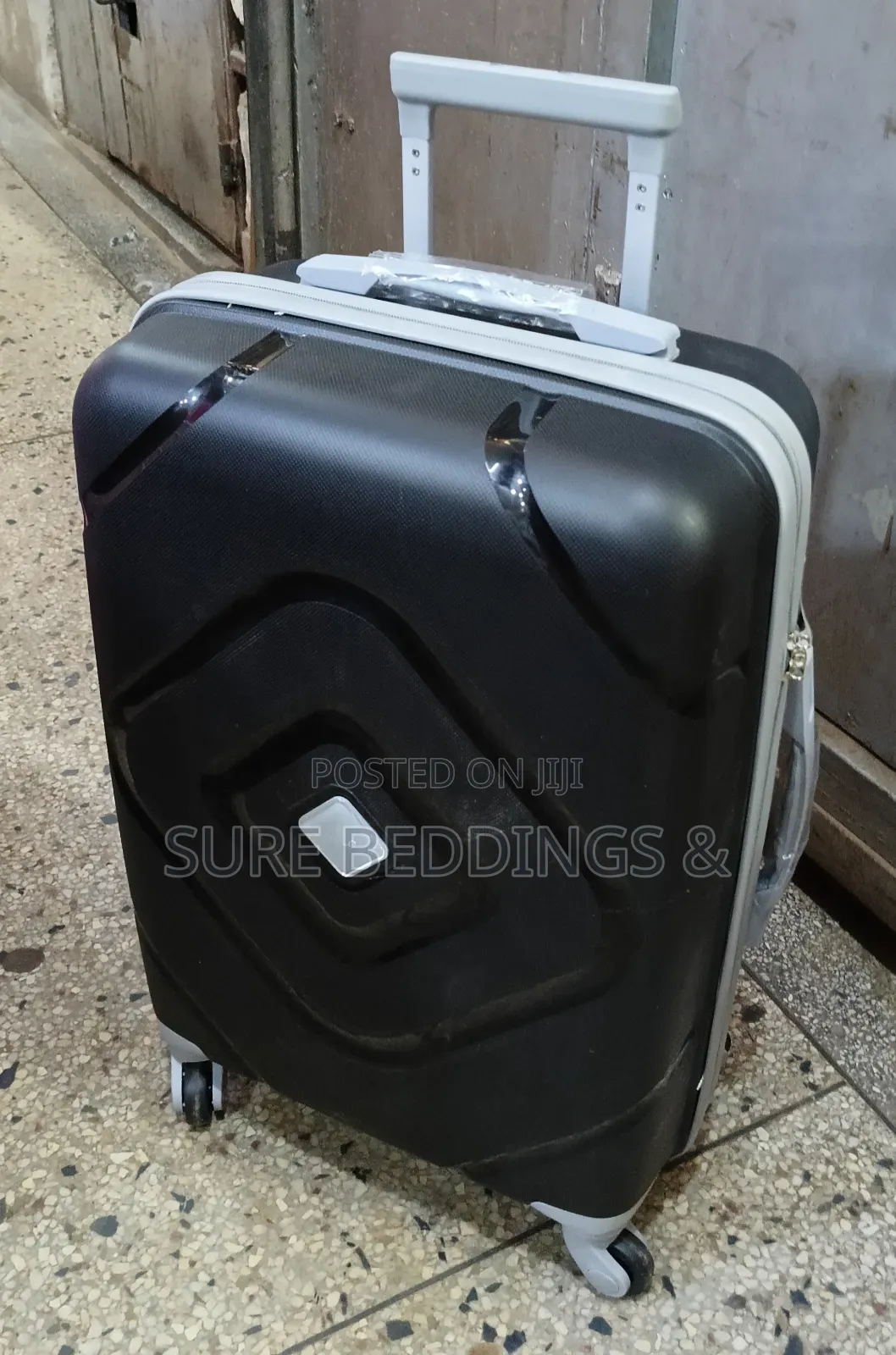 Simple Safari Suitcase