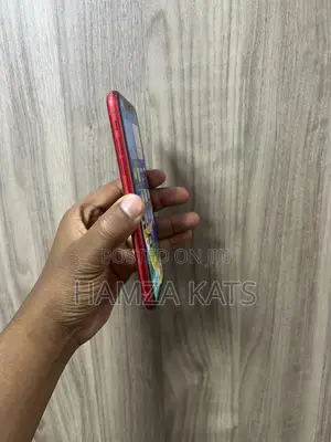 Apple iPhone XR 64 GB Red