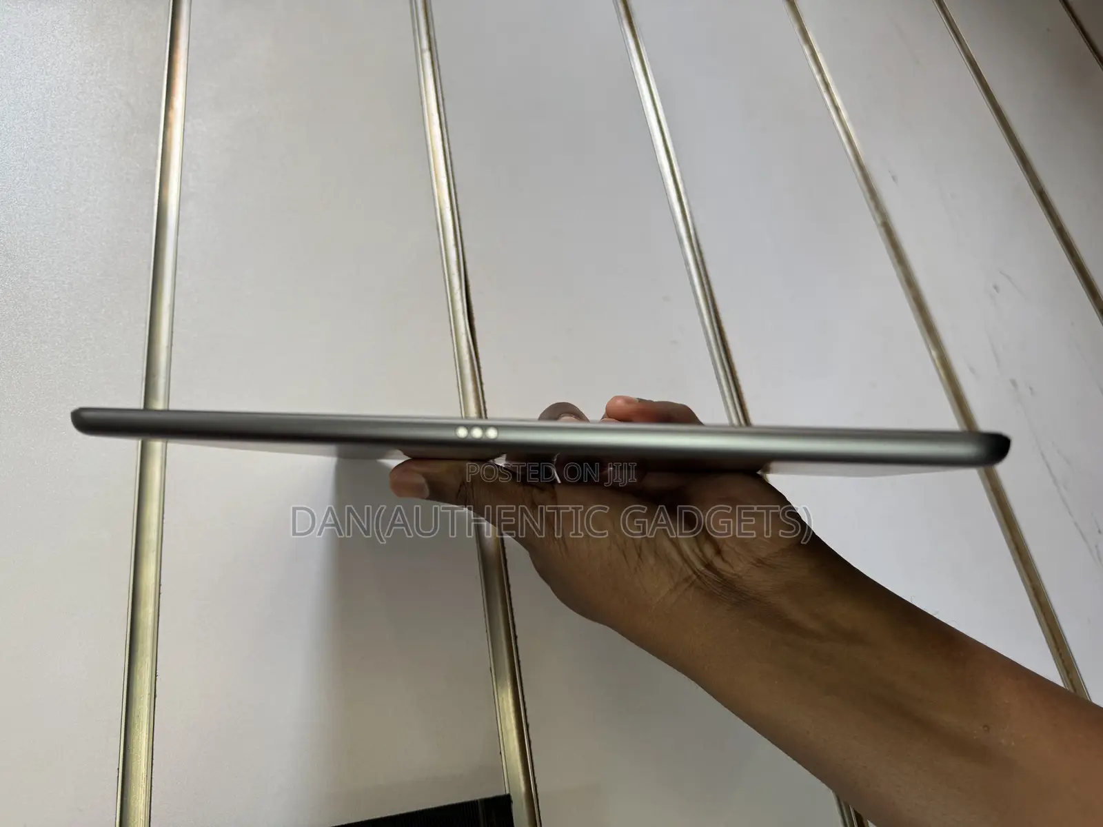Apple iPad 10.2 (2021) 64 GB Gray
