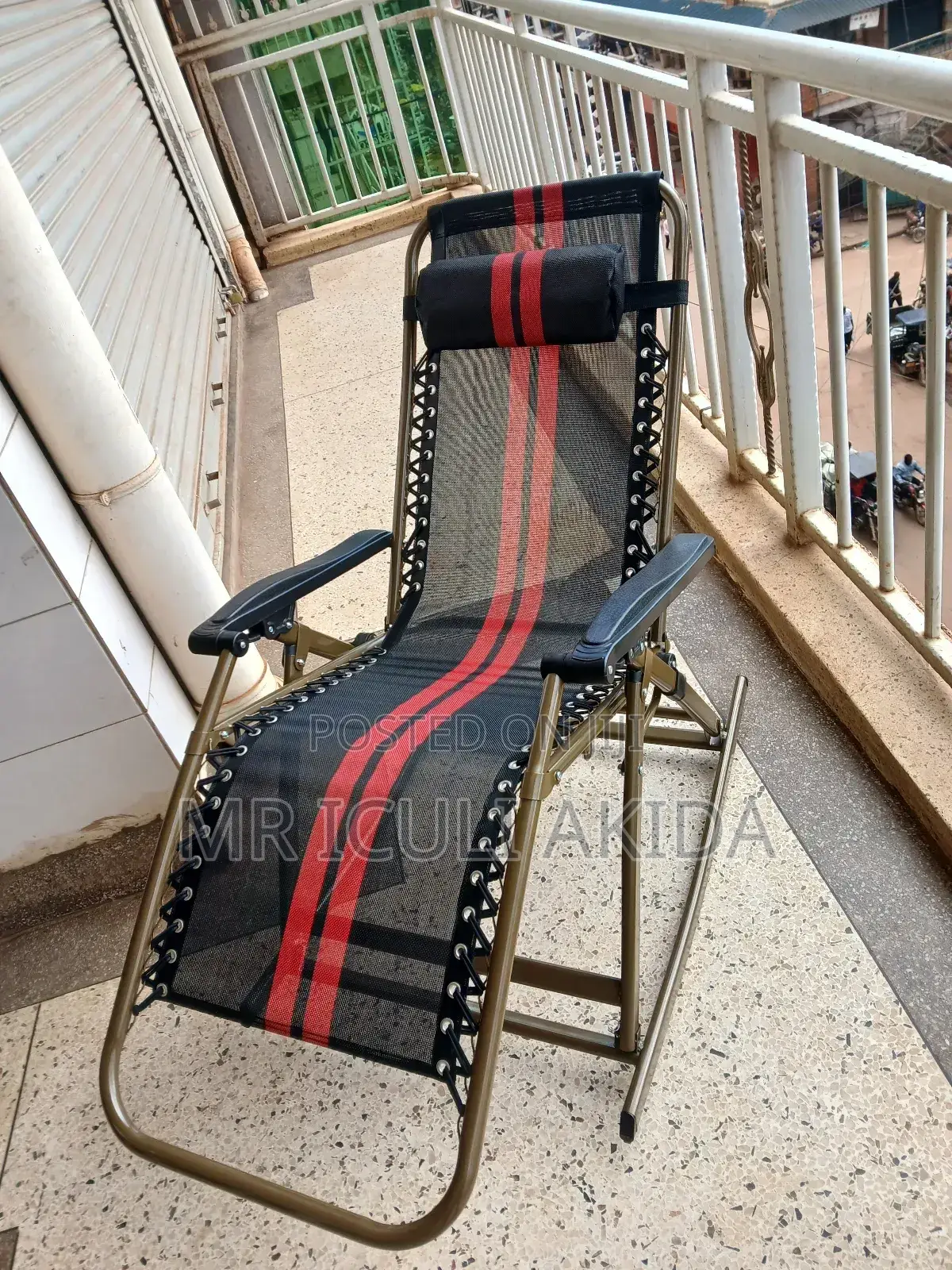 Foldable Inclining Rocking Deck Metallic Frame Chair